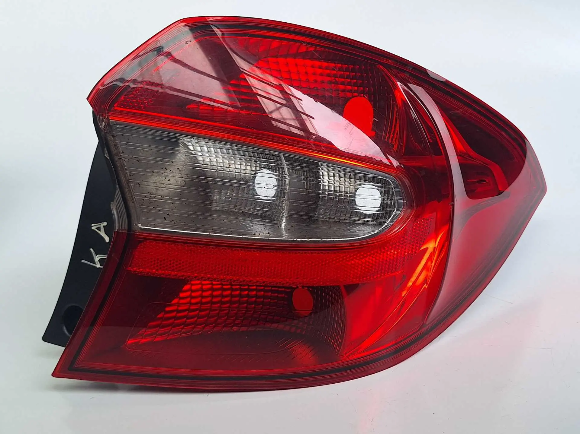 Lanterna Direta Ford Ka 2015-2018 COM DETALHE